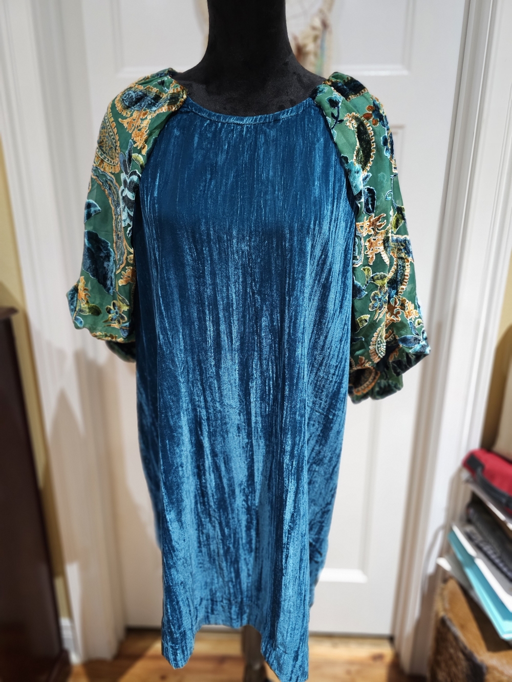 Umgee Teal Velvet Midi Dress with Green Burnout Paisley Sleeves, NWT